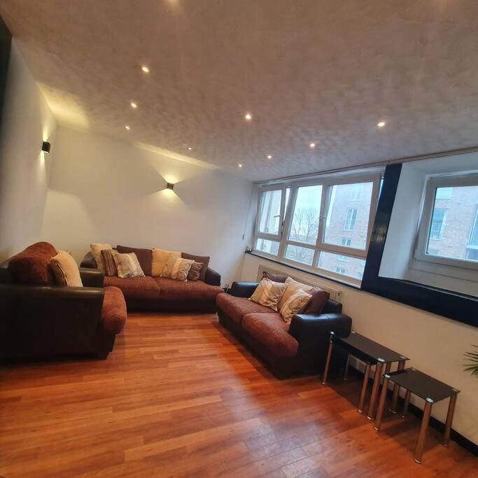 Апартаменты 3Beds Family Friendly In London With Good Transport Links Экстерьер фото